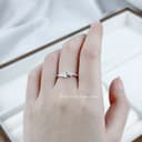 Nhẫn mảnh hoa 4 cánh - ảnh 1