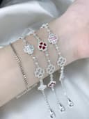 Lắc tay hoa 4 lá Signature Dori - ảnh 2